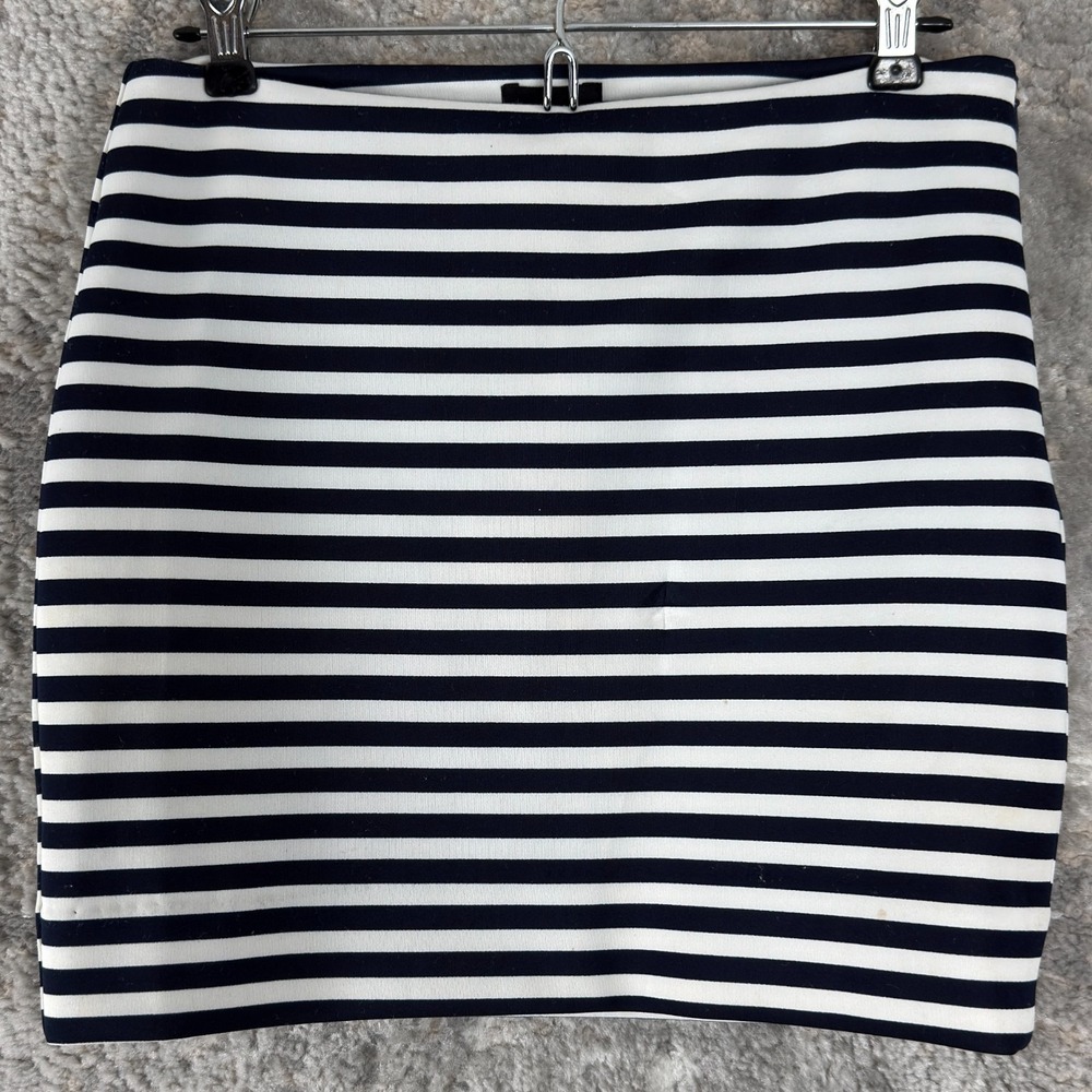 Centreal Park West Size S Striped Casual Mini Pencil Skirt Black White Zip